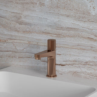 Omnires CONTOUR / miscelatore alto per lavabo / Oro spazzolato