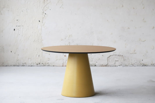 Exclusive design dining table. Concrete table base. Oak Veneer tabletop - betono.lt