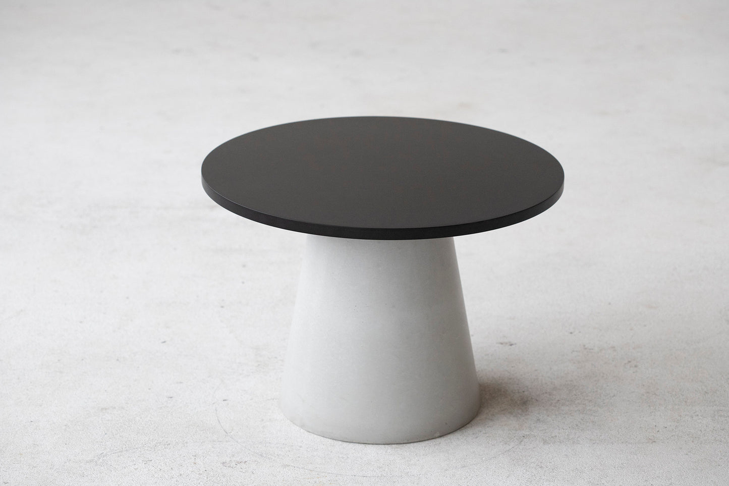 Concrete coffee side table, Black MDF table top - betono.lt