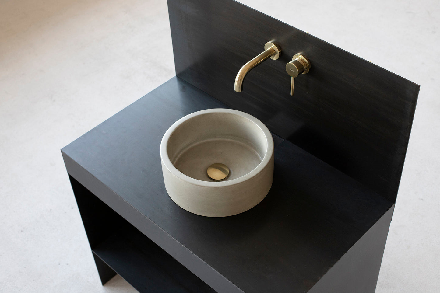 Concrete sink | Small Wash basin | Round sink | Grey | D32cm D12 1/2 inch - betono.lt