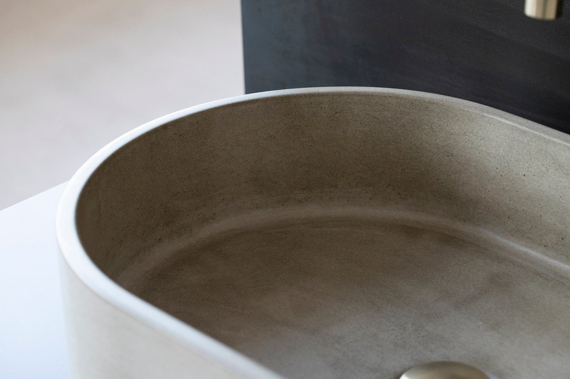 Oval concrete sink | Wash basin | Vessel sink | Grey | 58x38 cm. 22 3/4 x 15 inch. - betono.lt